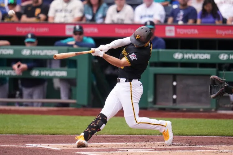Brandon Lowe, Henry Davis Each Homer To Lead Pirates Over Mariners 5-1