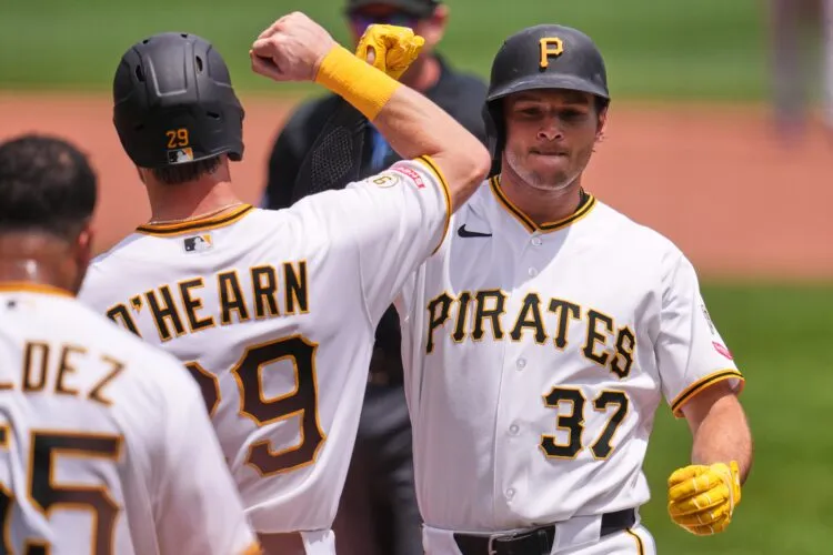Ryan O'Hearn Homers Twice, Helps Pirates Avoid Sweep With 9-4 Win Over Reds
