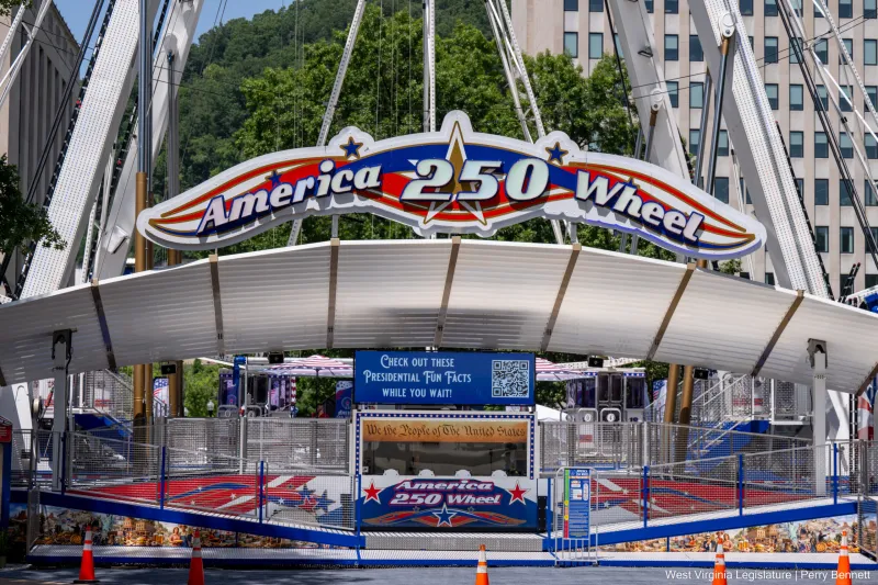 America250 Ferris wheel offers first ride in Capital City