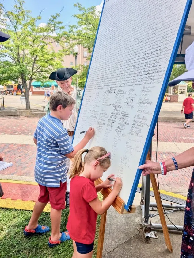 Parkersburg celebrates America 250 with reading of Declaration of Independence