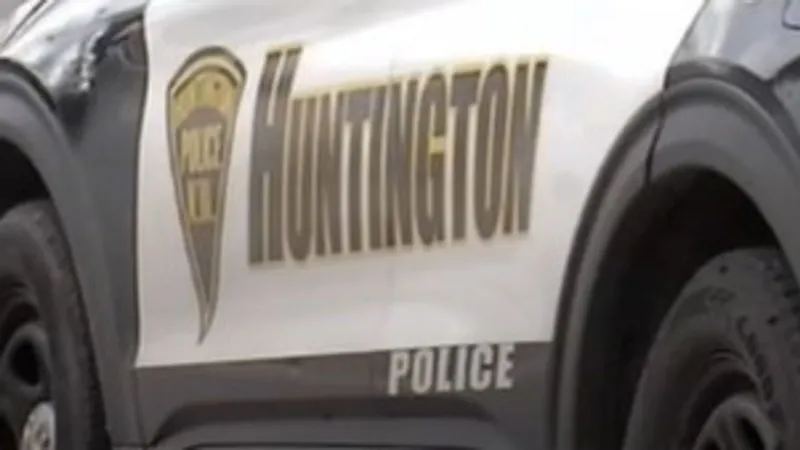 Victim hospitalized following stabbing incident in Huntington, dispatchers say
