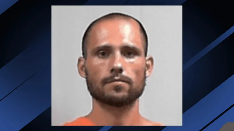 Man accused of attempting to abduct child from outside home in Huntington, records say