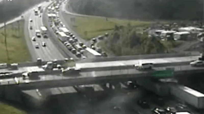 Two injured in I-64 crash in Kanawha County