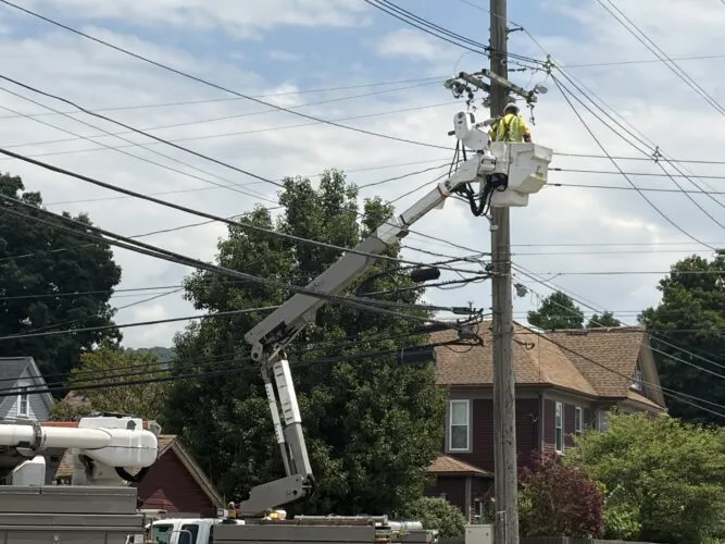 1,800 reported without power in Elkins area