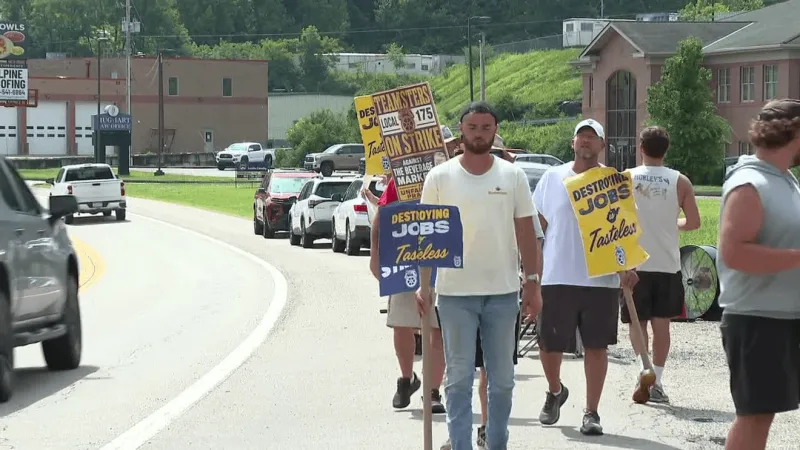Nearly two months after walkout, Sissonville Beverage Market picket line holds