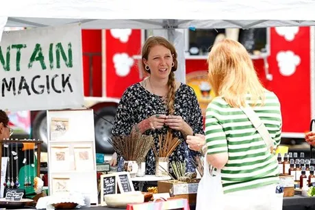 Photos: Another Beautiful Day for Patrons, Vendors at the Bridgeport Farmers and Makers Market