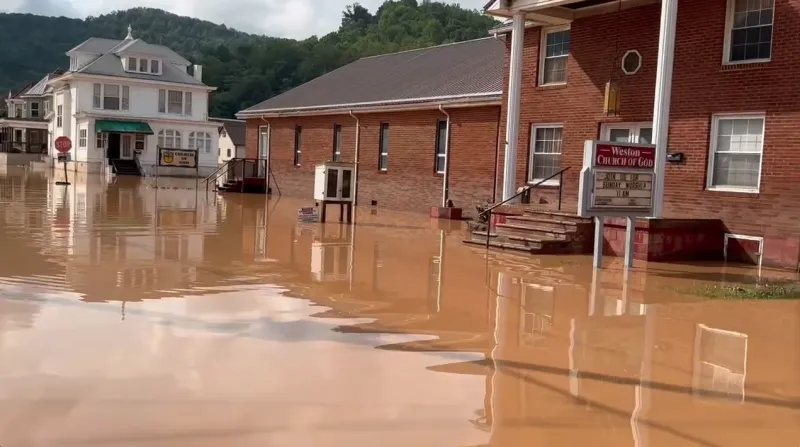 Video: Flooding on E 4th St., Weston
