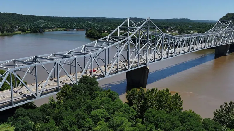 Long-term lane closure announced for Silver Memorial Bridge