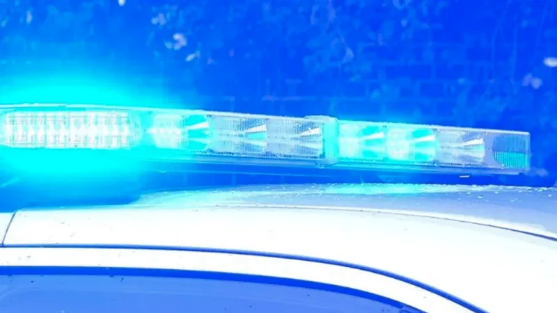 Vehicle fire slows traffic on I-64 East near Nitro
