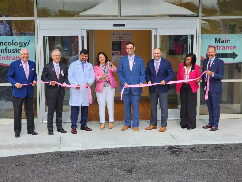 Mon Preston Memorial Hospital cuts ribbon on oncology/clinical care expansion addition