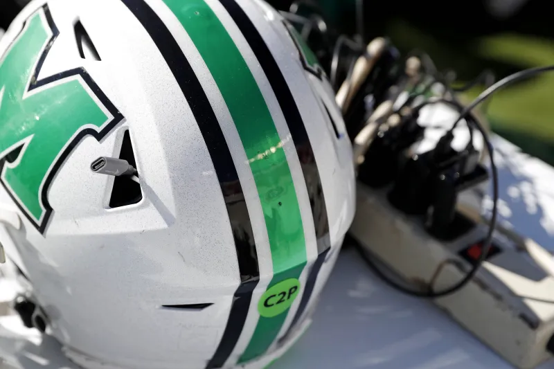 Marshall football partakes in annual tradition to honor victims of 1970 plane crash