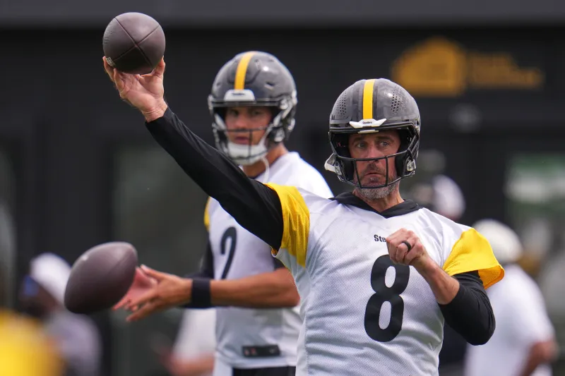 Rodgers doesn't expect much action in preseason