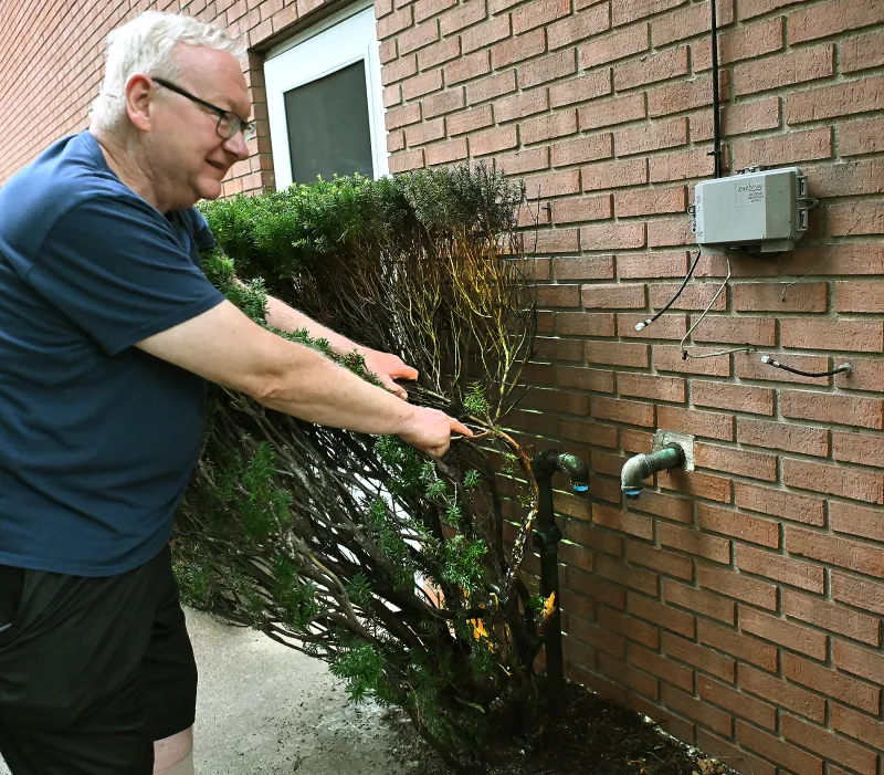 'Got our attention': Lightning hits gas meter at Fairmont residence