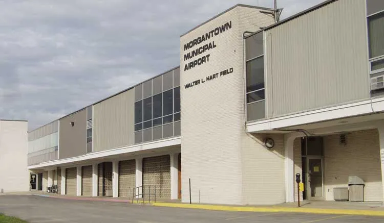 Morgantown hires veteran airport executive as airport director