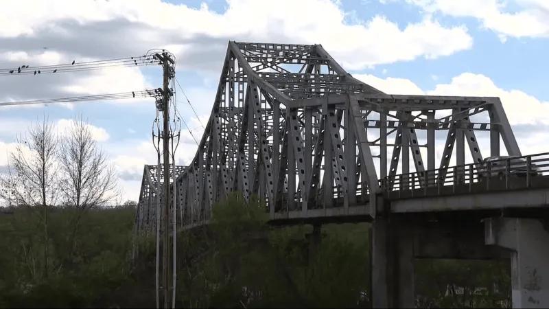 Dunbar Toll Bridge to close Sunday afternoon for deck repair