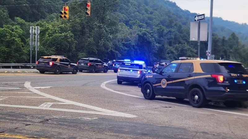 Suspect arrested after allegedly leading pursuit through Kanawha County in stolen vehicle