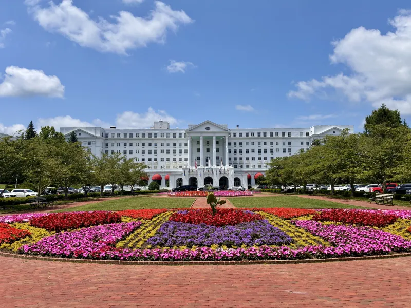 Justice family finalizes "partnership" with new financier for Greenbrier Resort
