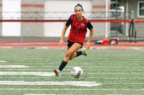 Bridgeport Girls Soccer Eyes State Return with Mesh of Experience, Youth