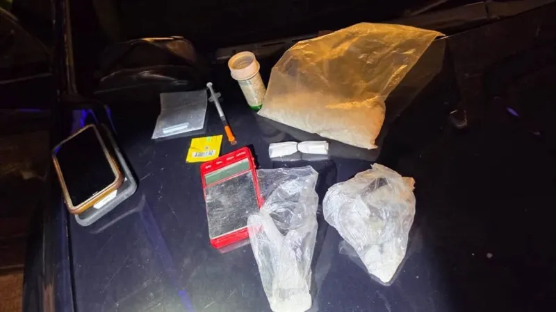 Two face several charges after suspected drugs found during Greenup County traffic stop