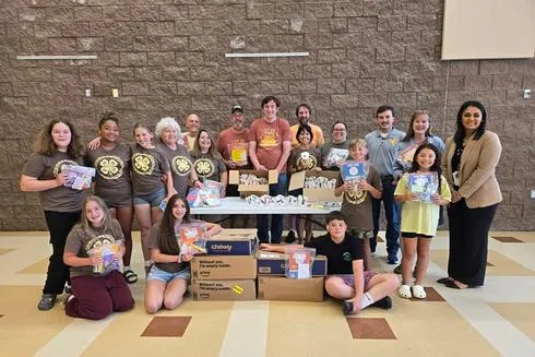 Harrison County 4-H Campers Honor Hospitalized Veterans with 'Waves of Gratitude'