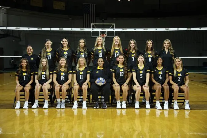 New Faces, Familiar Culture Key for Hilltopper Volleyball