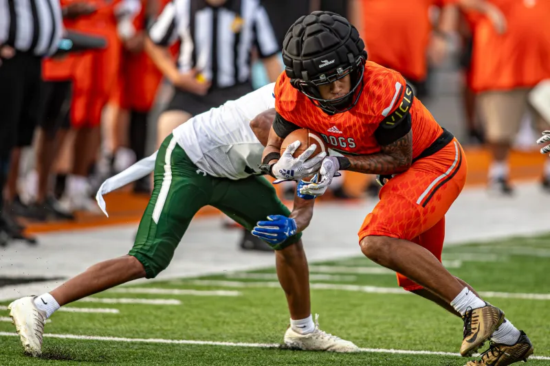 Photo gallery: Martinsburg hosts Riverbend, Va. in final scrimmage