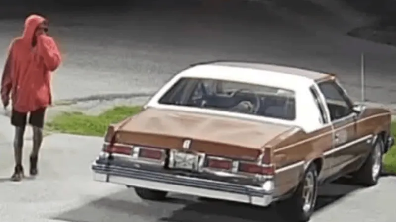 Vehicle stolen from Putnam County car dealership, deputies ask for help with investigation