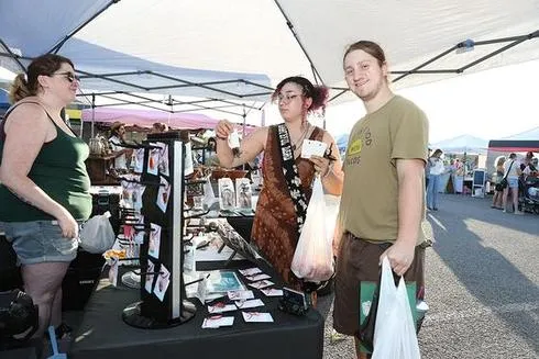PHOTOS: Evening Farmers Market
