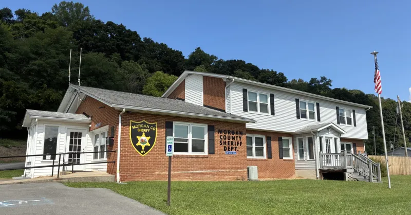 Sheriff's Department will move temporarily for contractor to clear out mold at offices