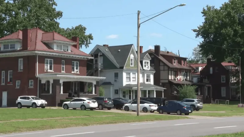 Eviction notices removed from student housing near Marshall