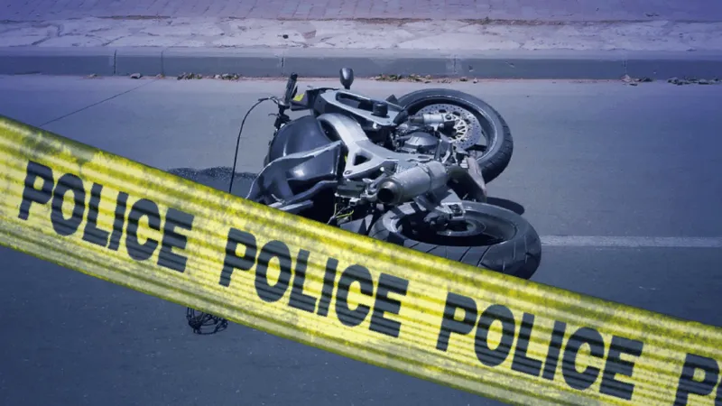 Motorcyclist dies in crash in Charleston, police say