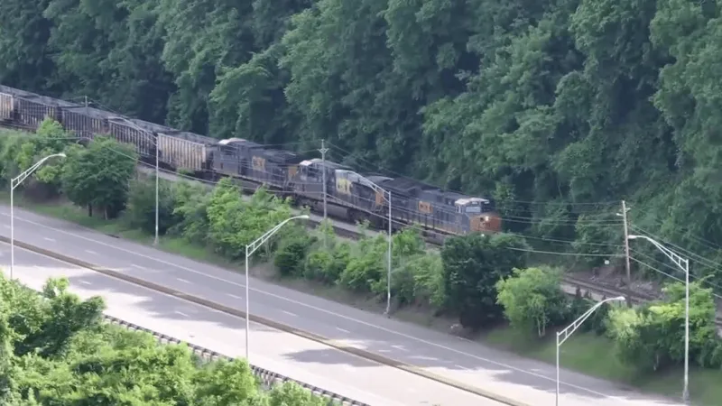 West Virginia railroads evaluate federal plan to use right-of-ways for utility lines