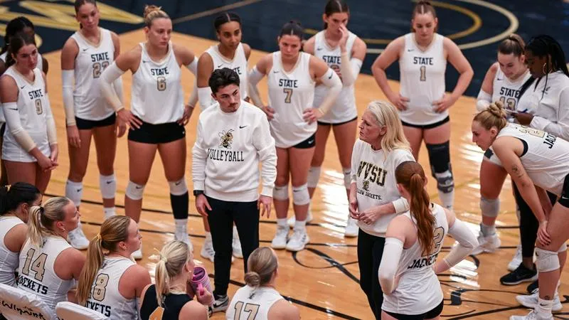 Yellow Jackets drop nonconference match to Rams