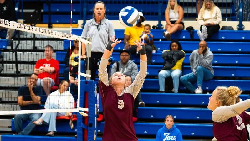 Concord Edged by Young Harris in Five Sets