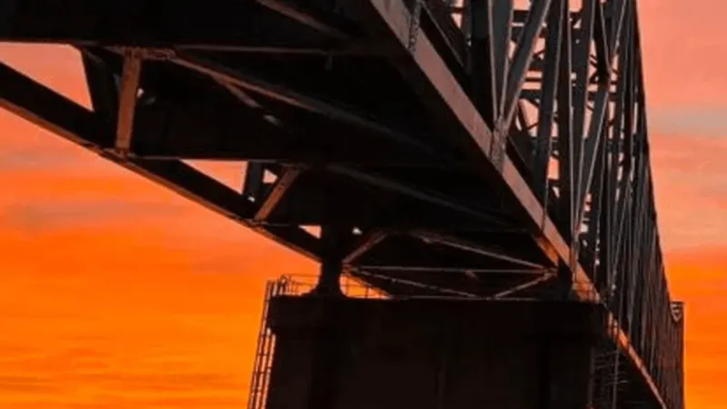 U.S. 33 bridge in Ravenswood closing for overnight inspections