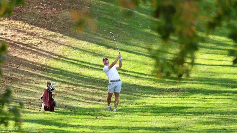 Men's Golf Places 11th at UC Invitational