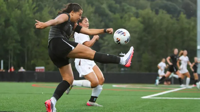 D&E Women's Soccer Falls to Fairmont State in Home Opener