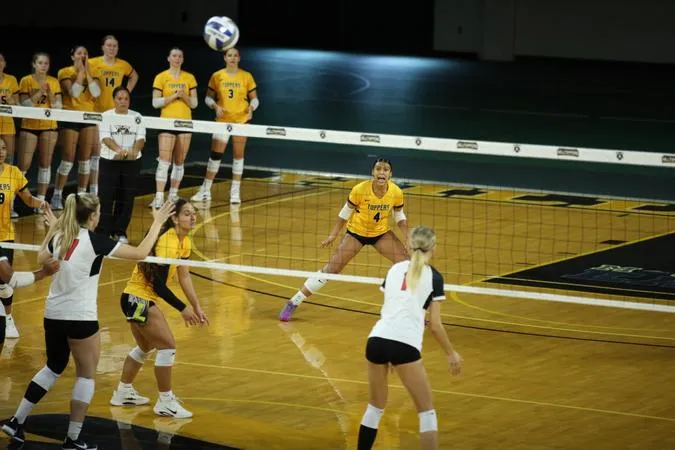 Hilltoppers Rally but Fall at Ohio Dominican