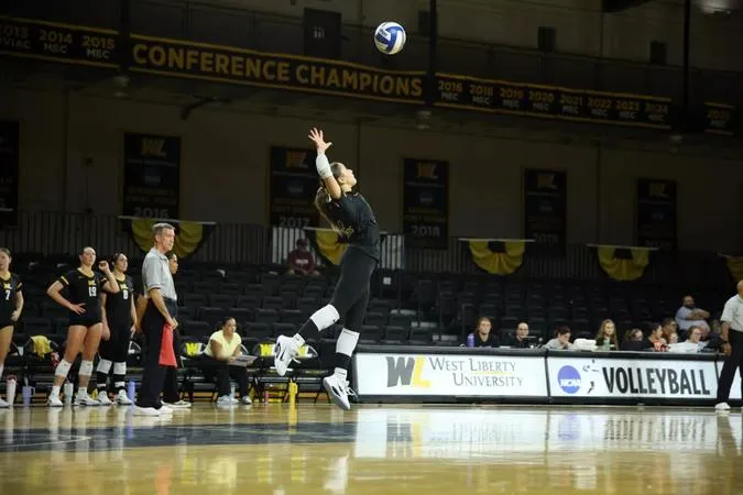 Hilltoppers Open MEC Play With 3-1 Win Over Charleston
