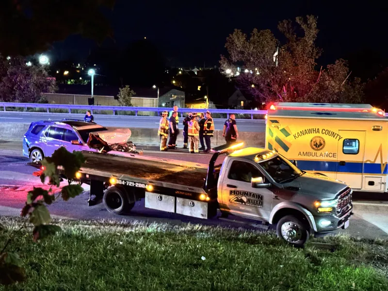 Two hurt in I-64 wreck near Montrose Drive exit