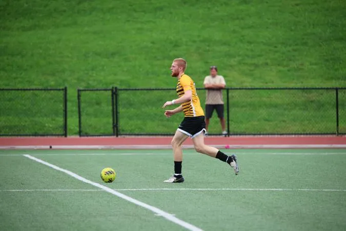 Hilltoppers Fall to Davis & Elkins, 2-0