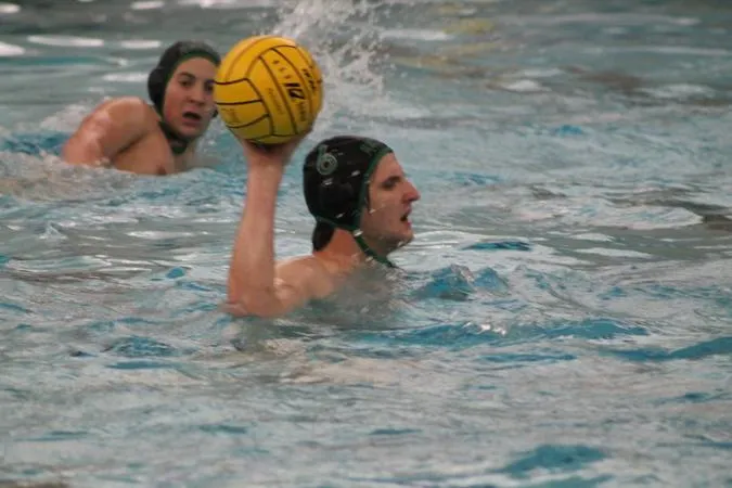 Salem Finishes the weekend with last second thriller against MIT