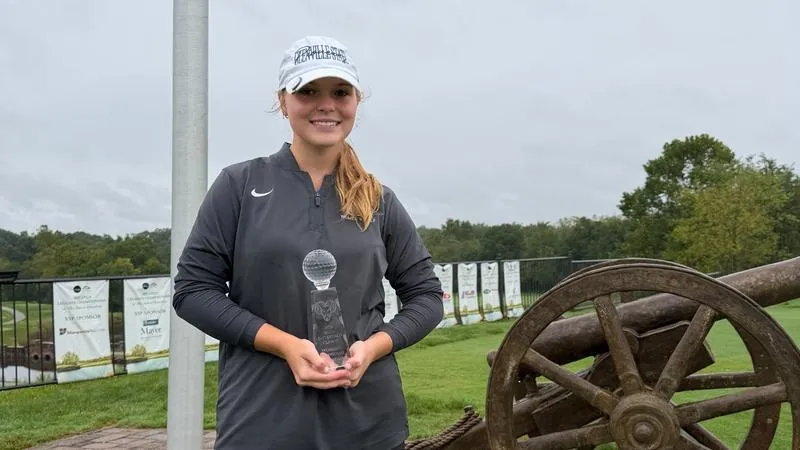 Elaina Seeley Finishes 1st as Pioneers Place 3rd at WCU Battlefield Classic
