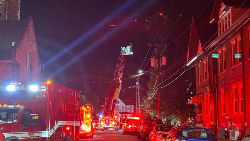 Fire reported at Elro Apartments in Charleston