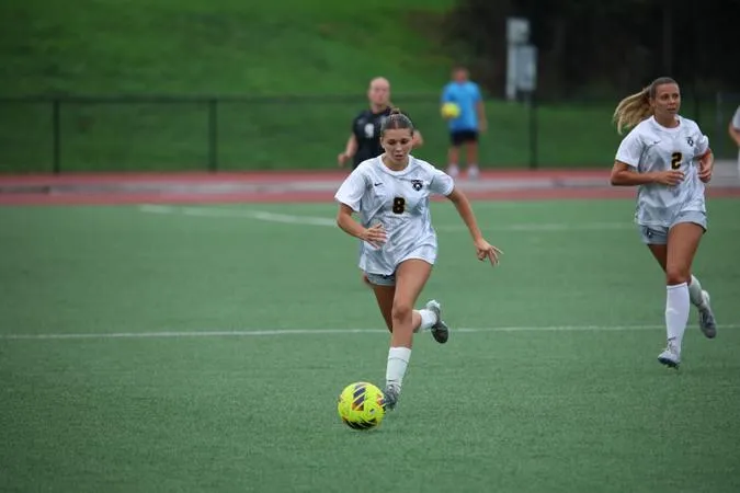 Hilltoppers Head to Charleston for Wednesday MEC Match