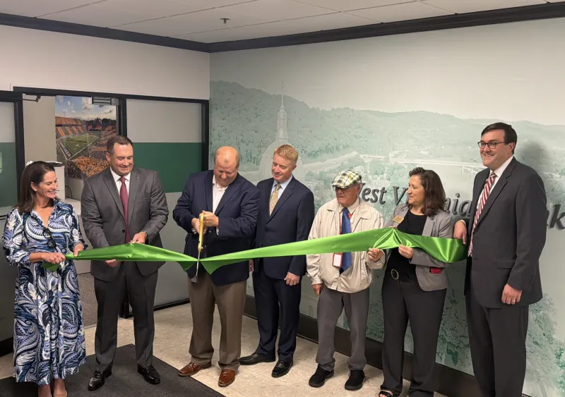 United Bank cuts ribbon on new operations center in Charleston