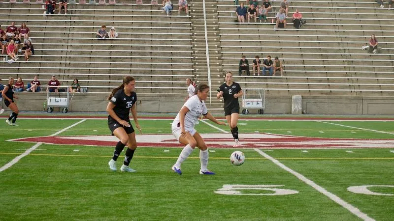 #16 Women's Soccer Continues Strong Conference Play