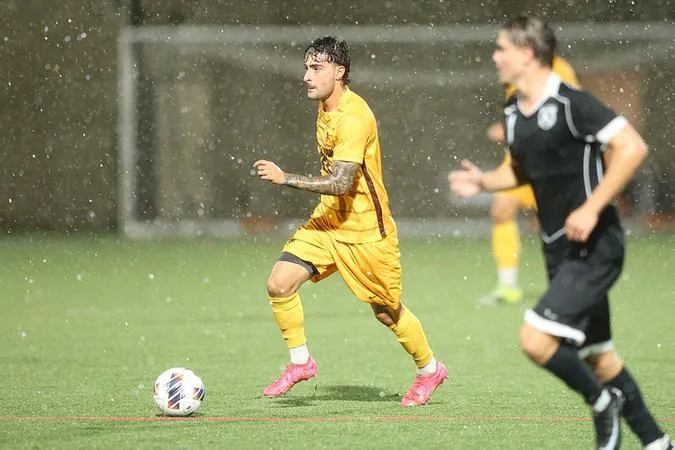 Petrungaro Pinches it at the Death