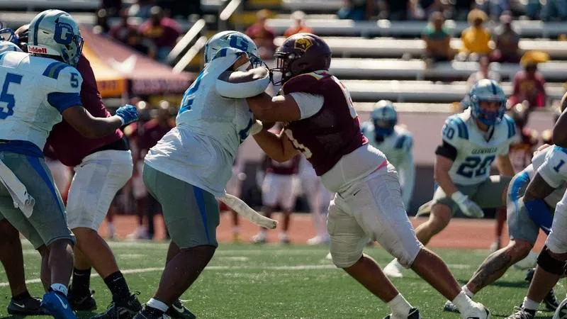 UC Scores 21 Unanswered to Defeat Pioneers