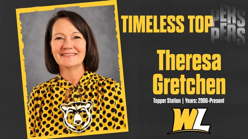 Timeless Topper: Theresa Gretchen